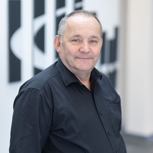 32 - KötterPortrait_30_copy 32 - KötterPortrait_30_copy